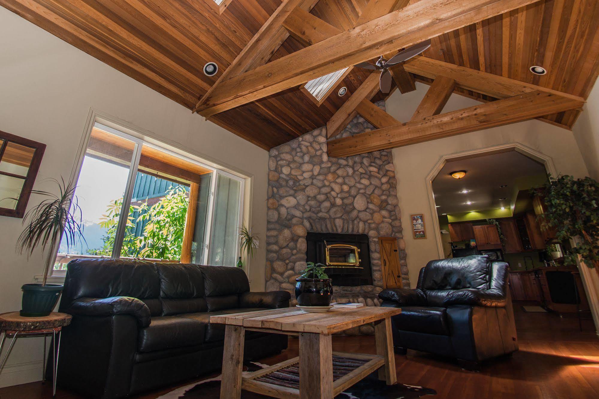 Villa Sweetwater Lane Farm à Mount Currie Extérieur photo